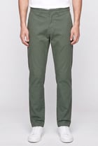 Men Slim Fit Solid Chino Pants, Green