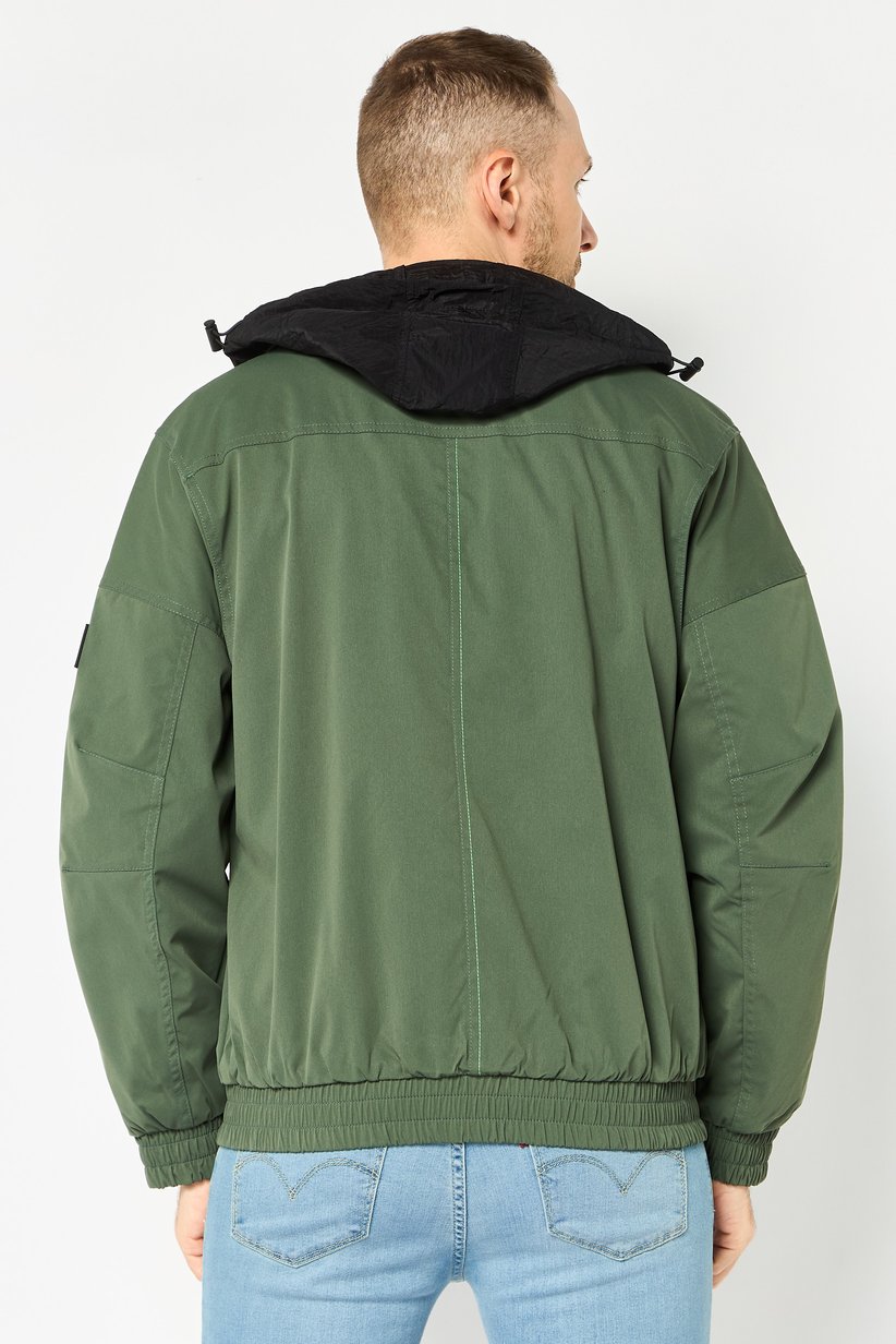Calvin Klein Jeans Men Solid Softshell Jacket, Green 4