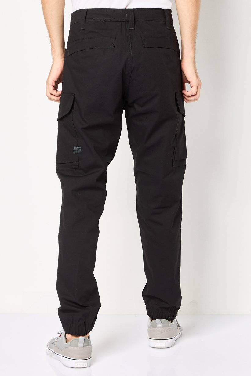Men Regular Fit Solid Cargo Pants, Black 4