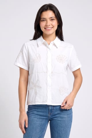 Women Spread Collar Short Sleeve Embroidered Shirt, White