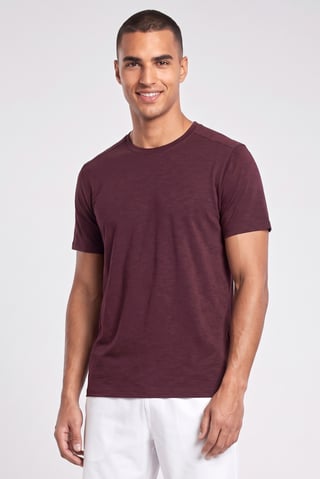 Men Sportswear Fit Short Sleeve Training T-Shirt, Burgundy