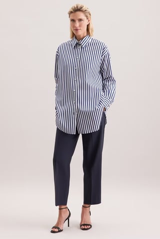 Women Oversized Fit Pointed Collar Long Sleeve Stripe Shirt, Multicolor