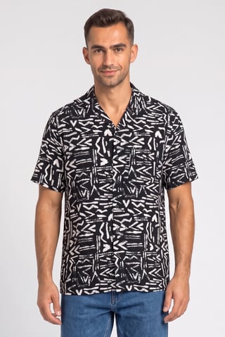 Men Regular Fit Graphic Print Short Sleeve Resort Shirt, Multicolor