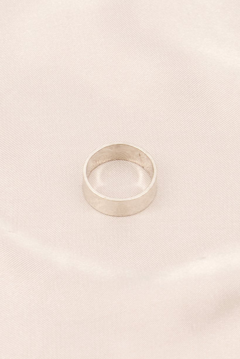Asos Design Men Burnished Tone Ring, Silver