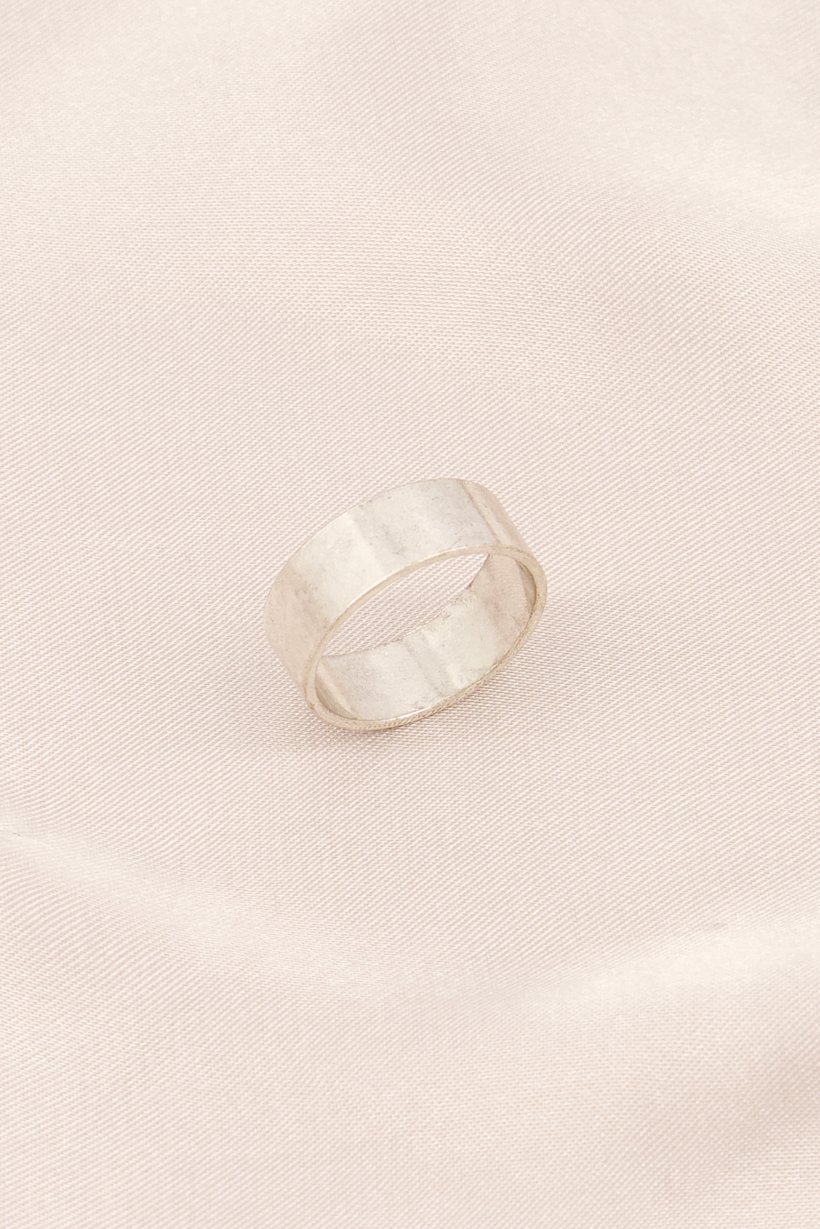 Asos Design Men Burnished Tone Ring, Silver