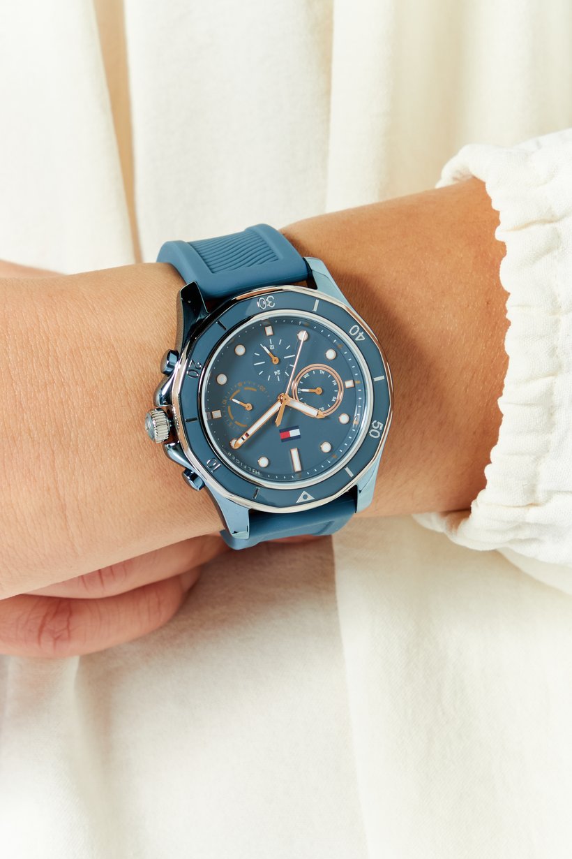 Buy Tommy Hilfiger Women 1782571 Silicone Round Watch 41mm, Blue Online ...
