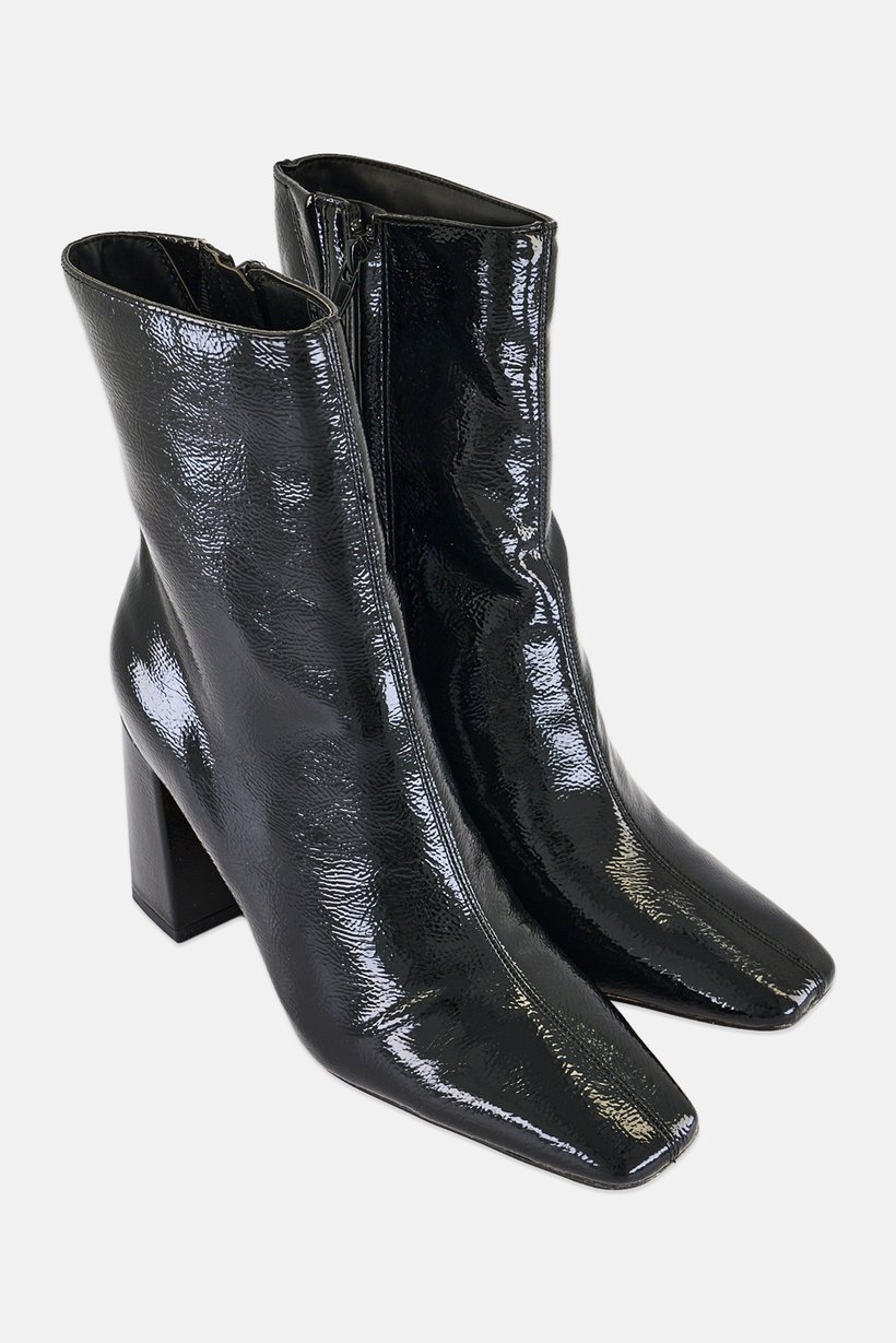 Women Vellamo Zipper Closure Ankle Boots, Black