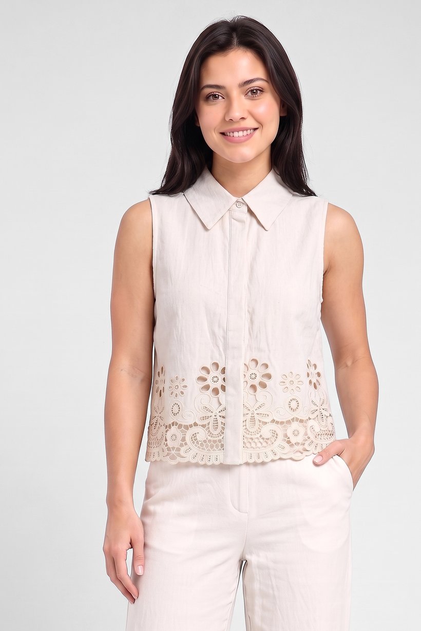 Women 2 Pcs Eyelet  Sleeveless Shirt And Shorts Set, Beige