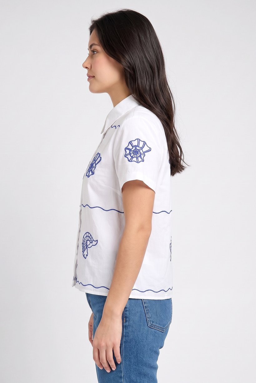 Women Spread Collar Short Sleeve Embroidered Shirt, White