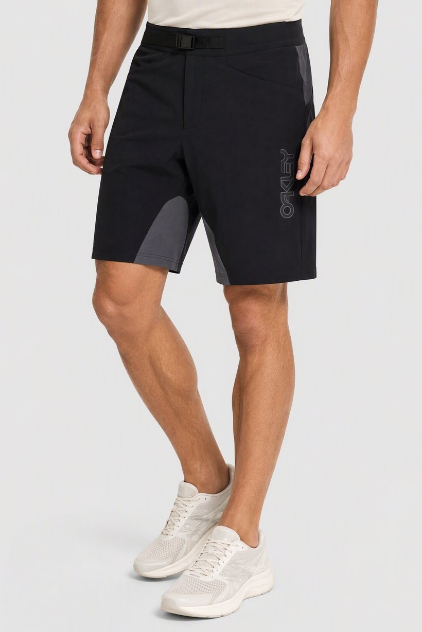 Men Regular Fit Seeker 75 Training Short, Black