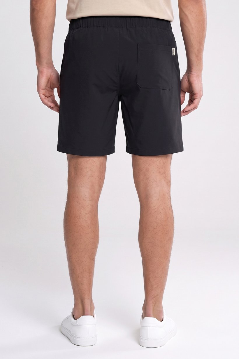 Men Solid Basic Shorts, Black