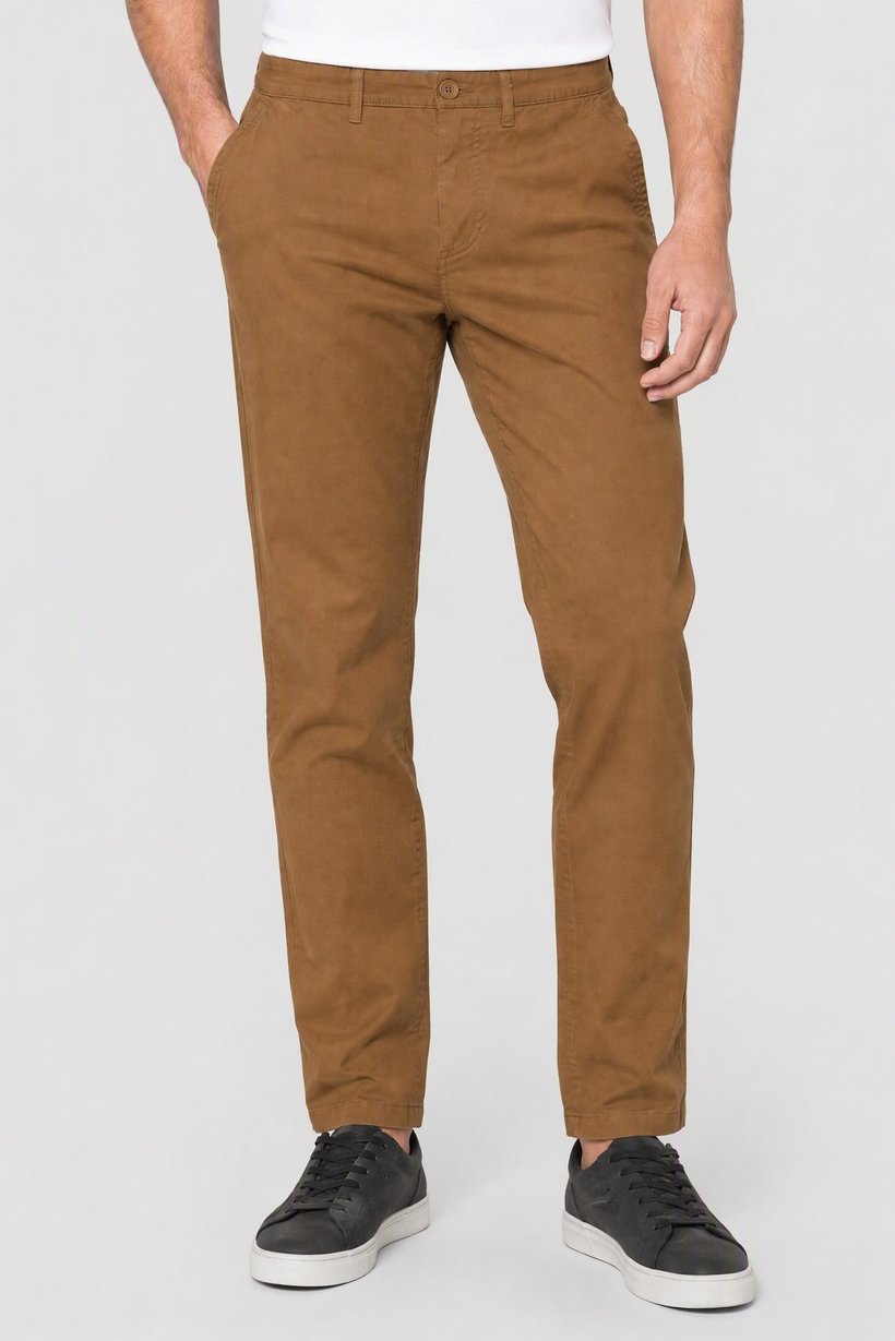 Men Slim Fit Solid Chino Pants, Brown