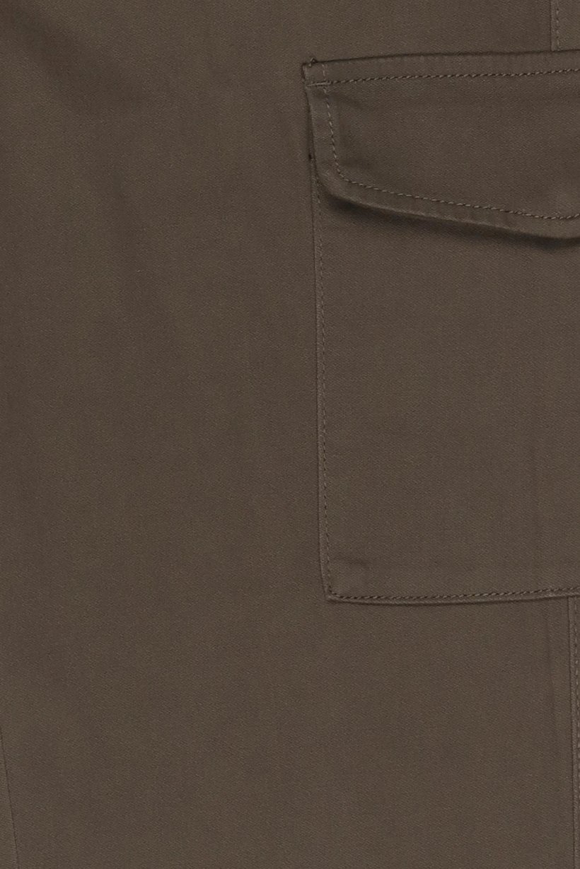 Men Slim Fit Solid Cargo Pants, Olive