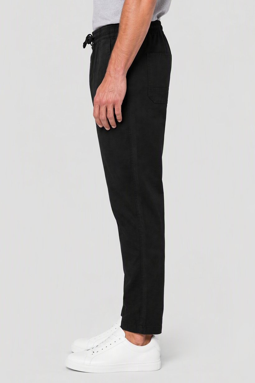 Men Regular Fit Solid Straight Leg Pants, Black