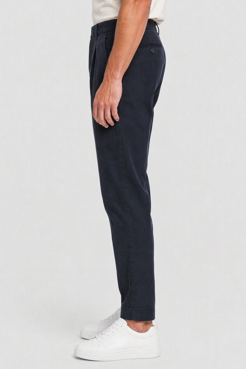 Men Slim Fit Solid Chino Pants, Navy