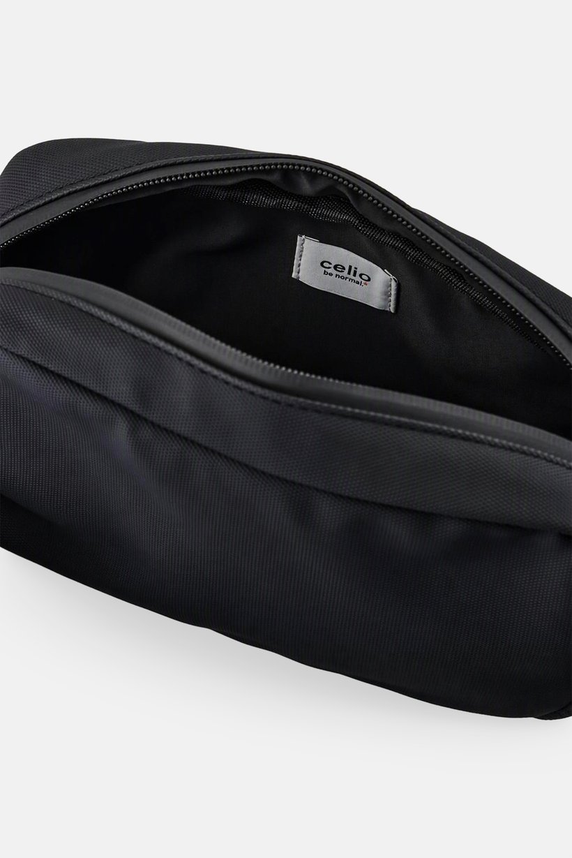 Men Plain Cross Body Bag, Black