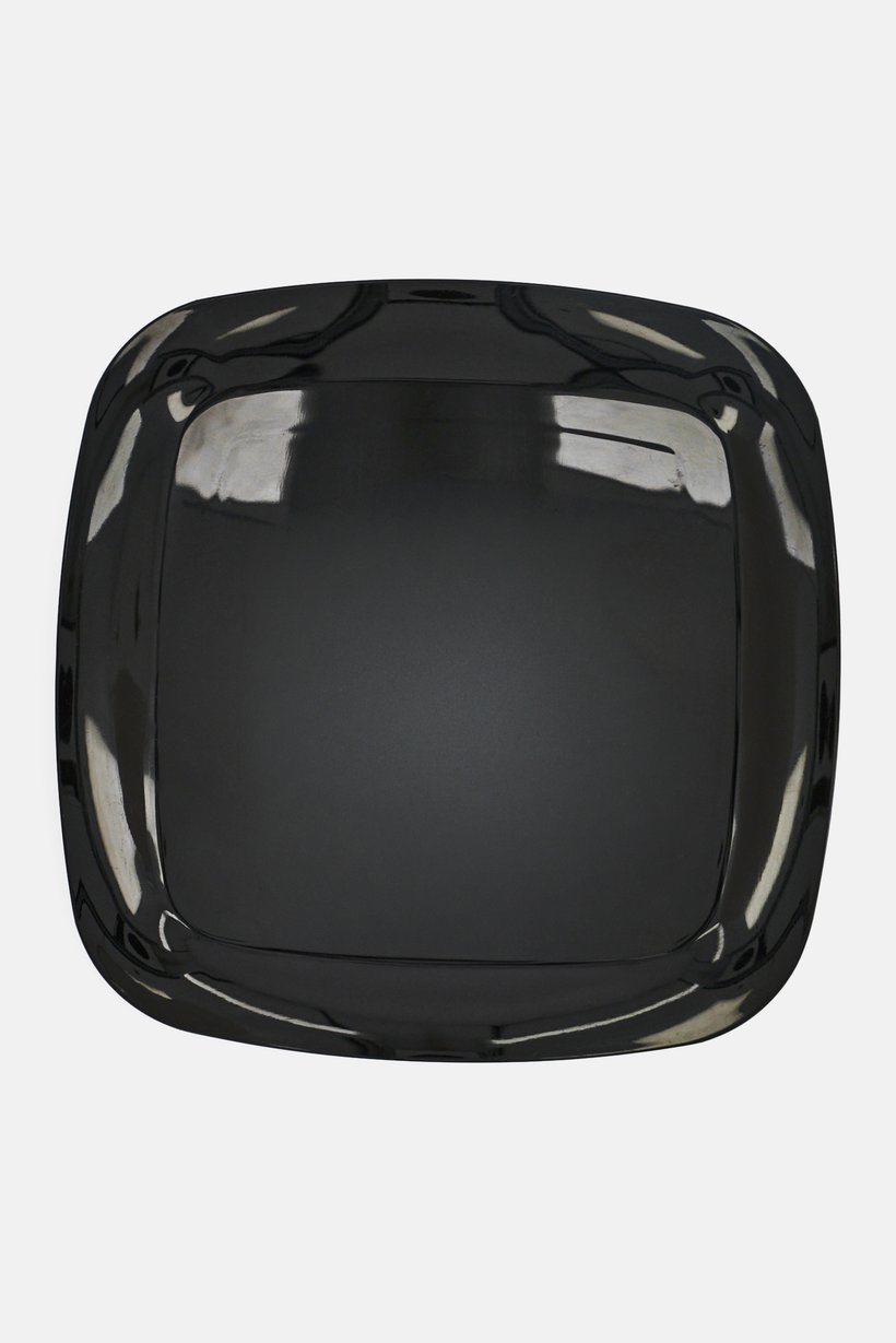 Elegant Plastic Plate, Black