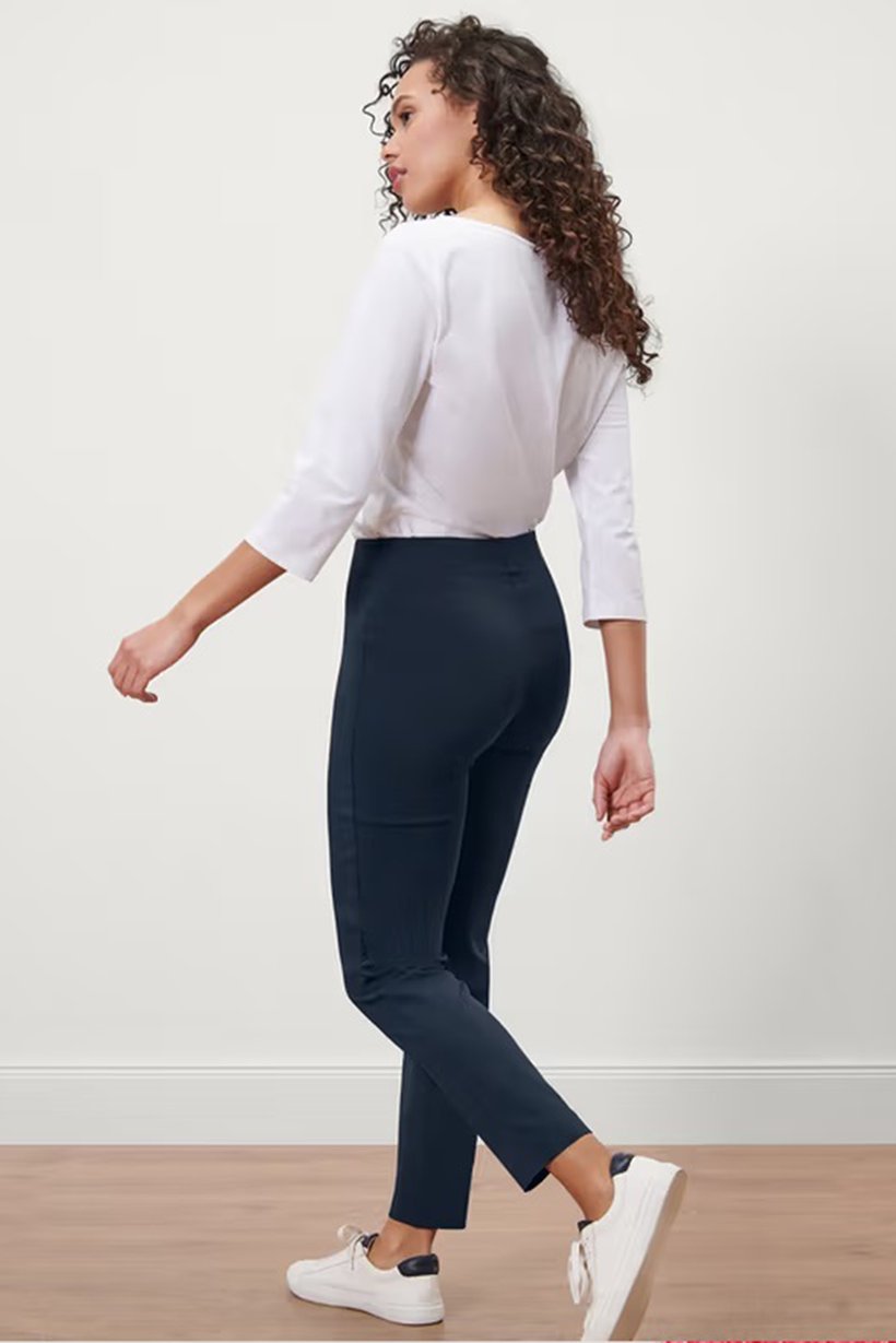 Women Skinny Fit Solid Cropped Pants, Navy