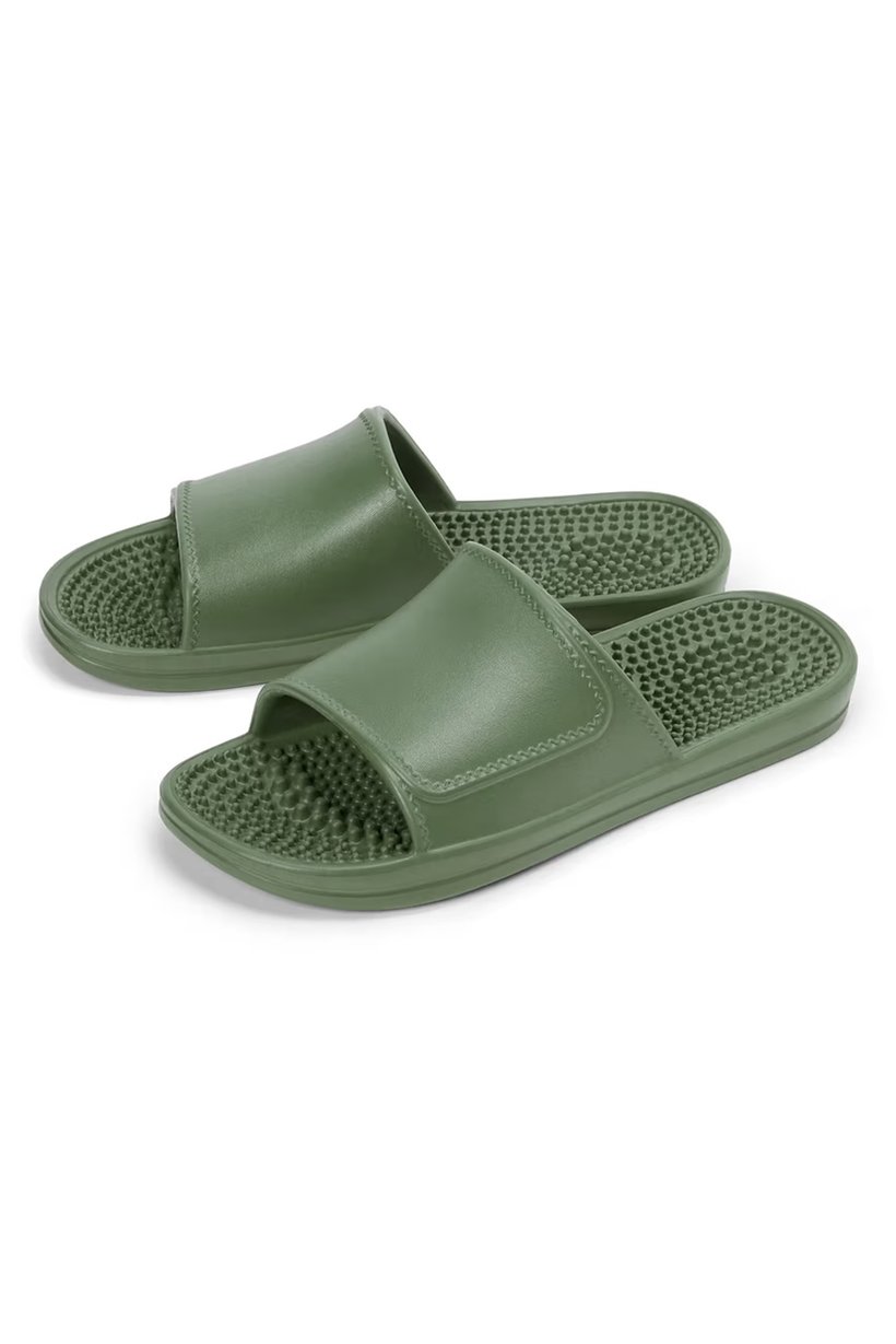 Women Solid Slip On Massage Slippers, Green