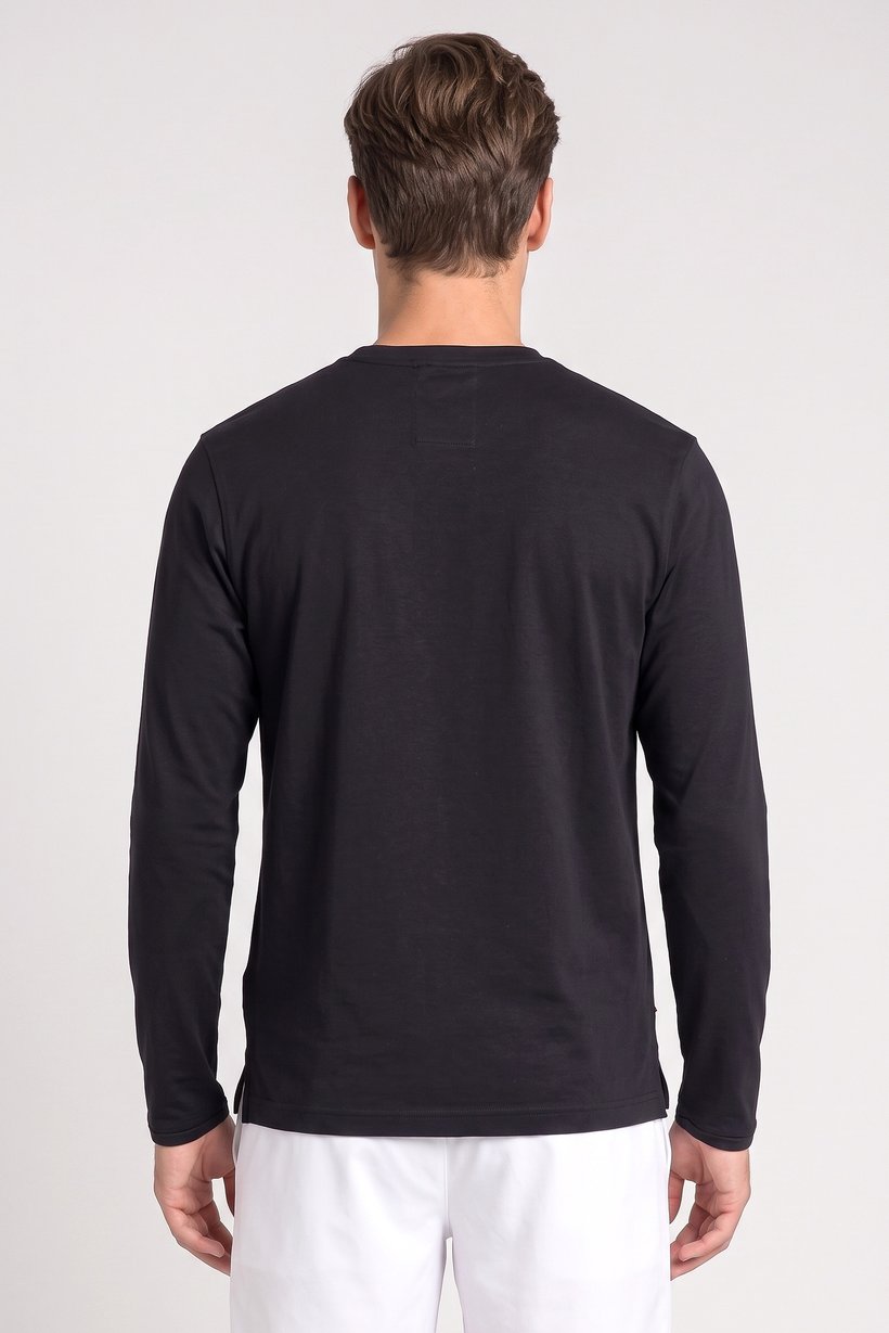 Men Sportswear Fit Long Sleeve Outdoor T-Shirt, Black