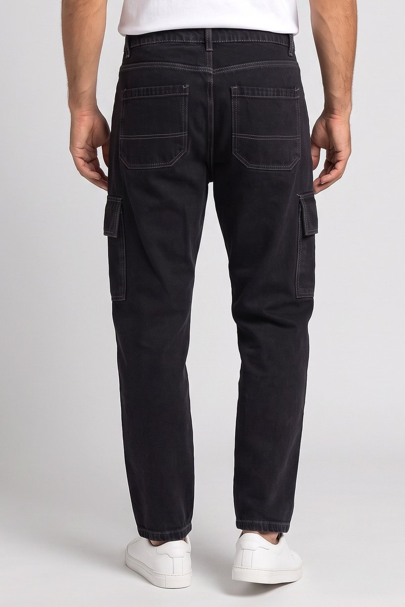 Men Loose Fit Solid Non-Stretchable Cargo Jeans, Black