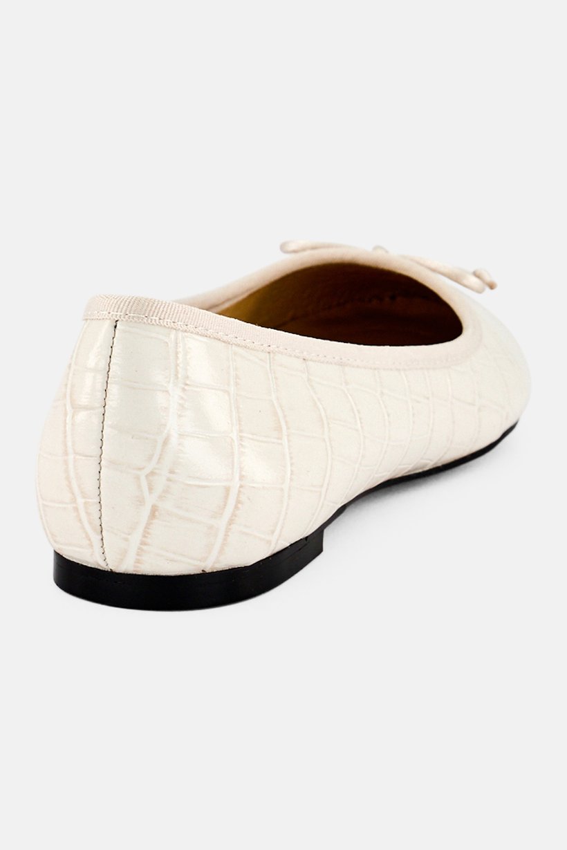 Women Maddox Slip On Flats, Off White