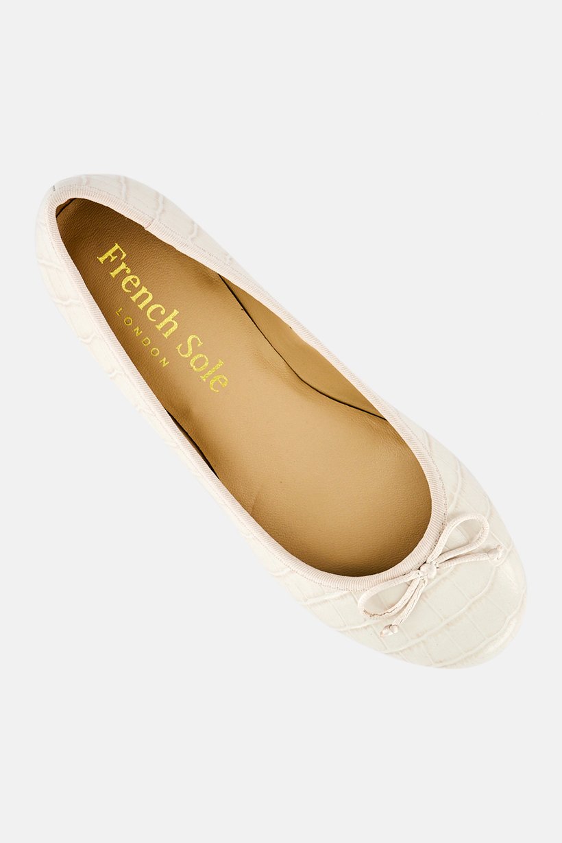 Women Maddox Slip On Flats, Off White