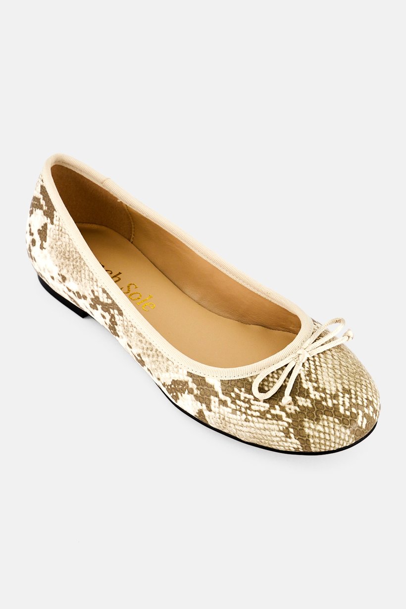 Women Maddox Slip On Flats, Multicolor