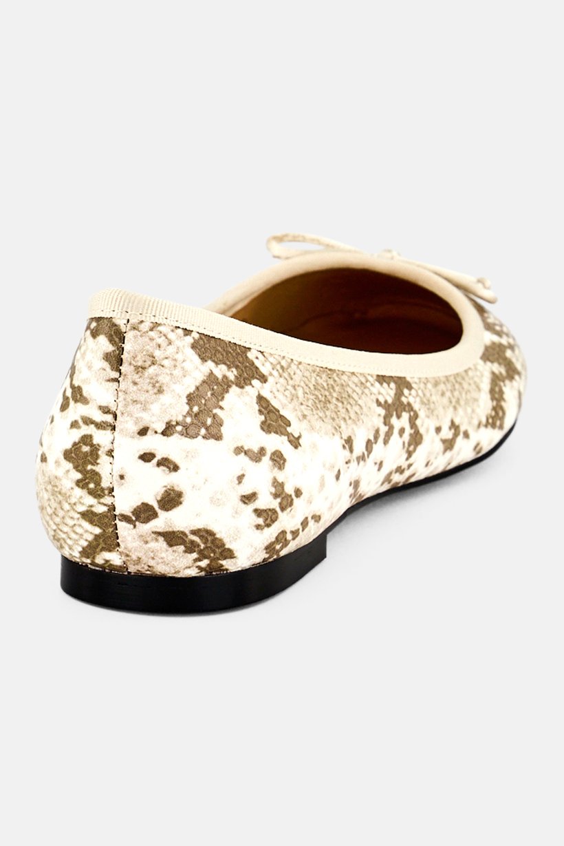 Women Maddox Slip On Flats, Multicolor