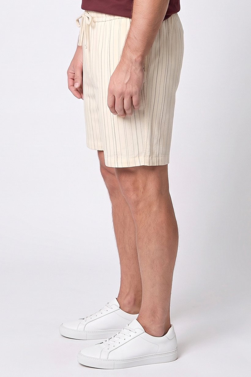 Men Stripe Basic Shorts, Cream