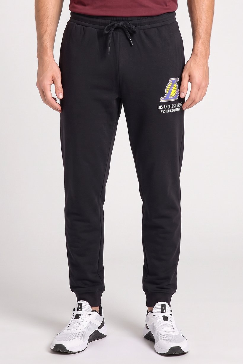 Men Sportswear Fit Outdoor Sweatpants, Black