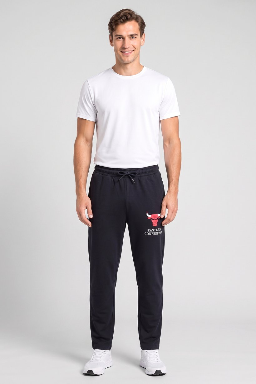 Men Sportswear Fit Outdoor Sweatpants, Black