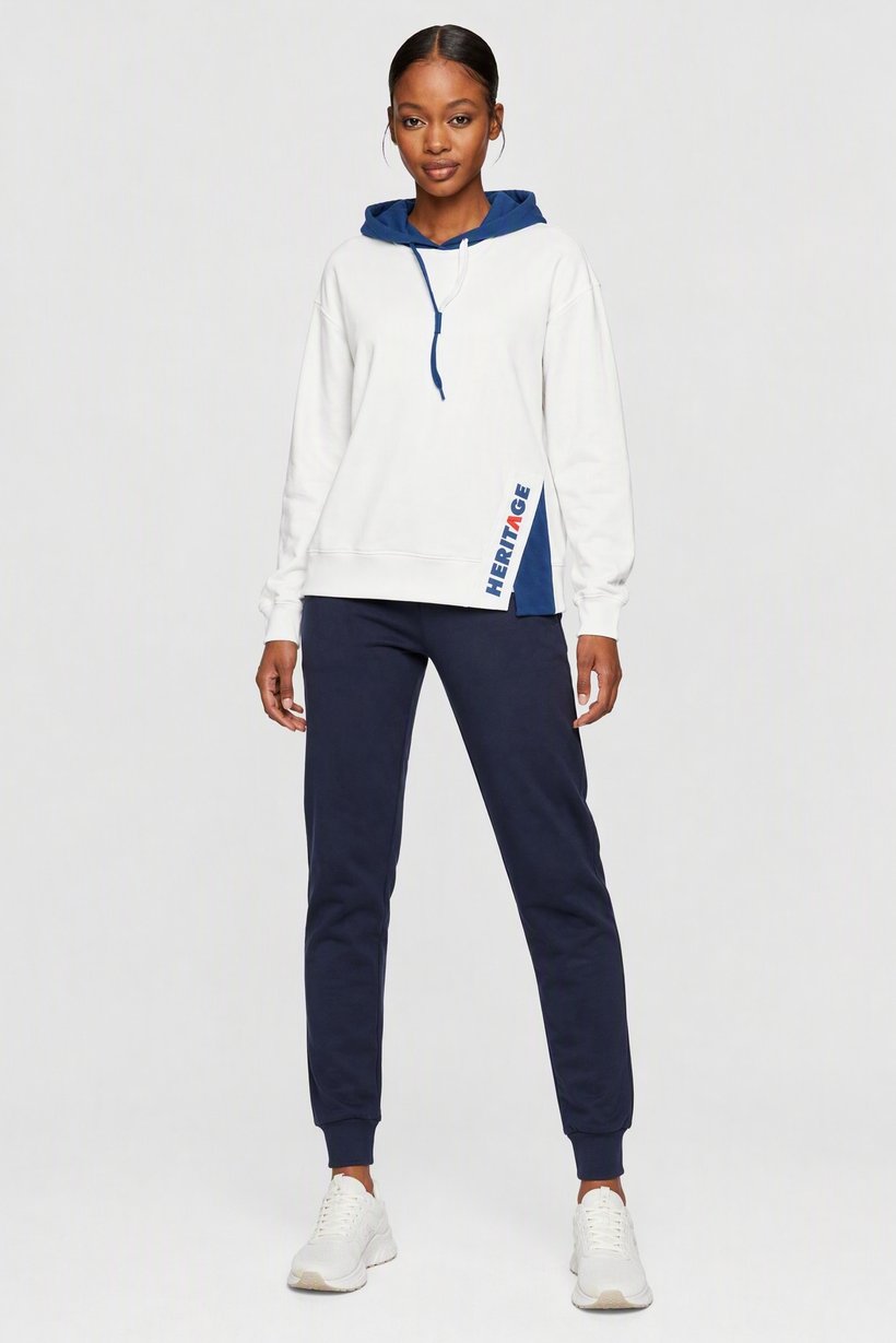 Women Sportswear Fit Long Sleeve Outdoor Hoodie, White