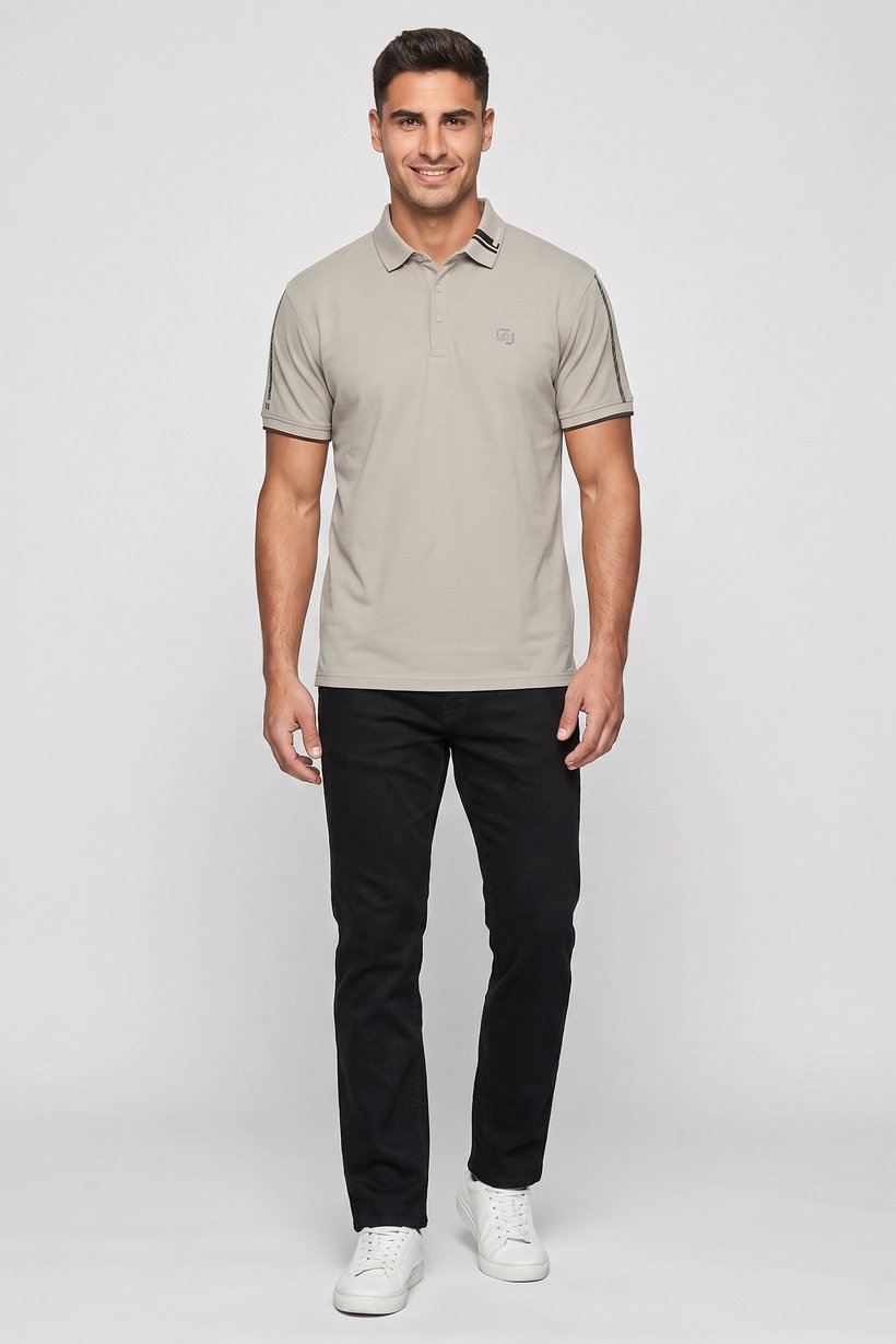 Men Regular Fit Solid Short Sleeve Polo Shirt, Grey