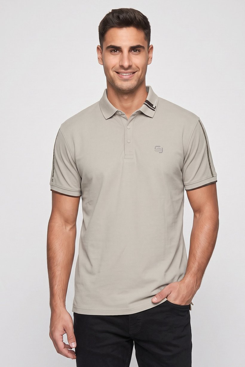 Men Regular Fit Solid Short Sleeve Polo Shirt, Grey