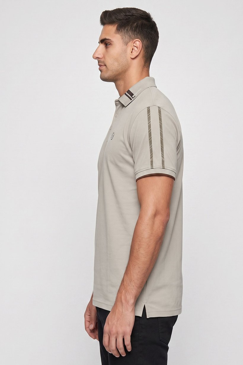 Men Regular Fit Solid Short Sleeve Polo Shirt, Grey