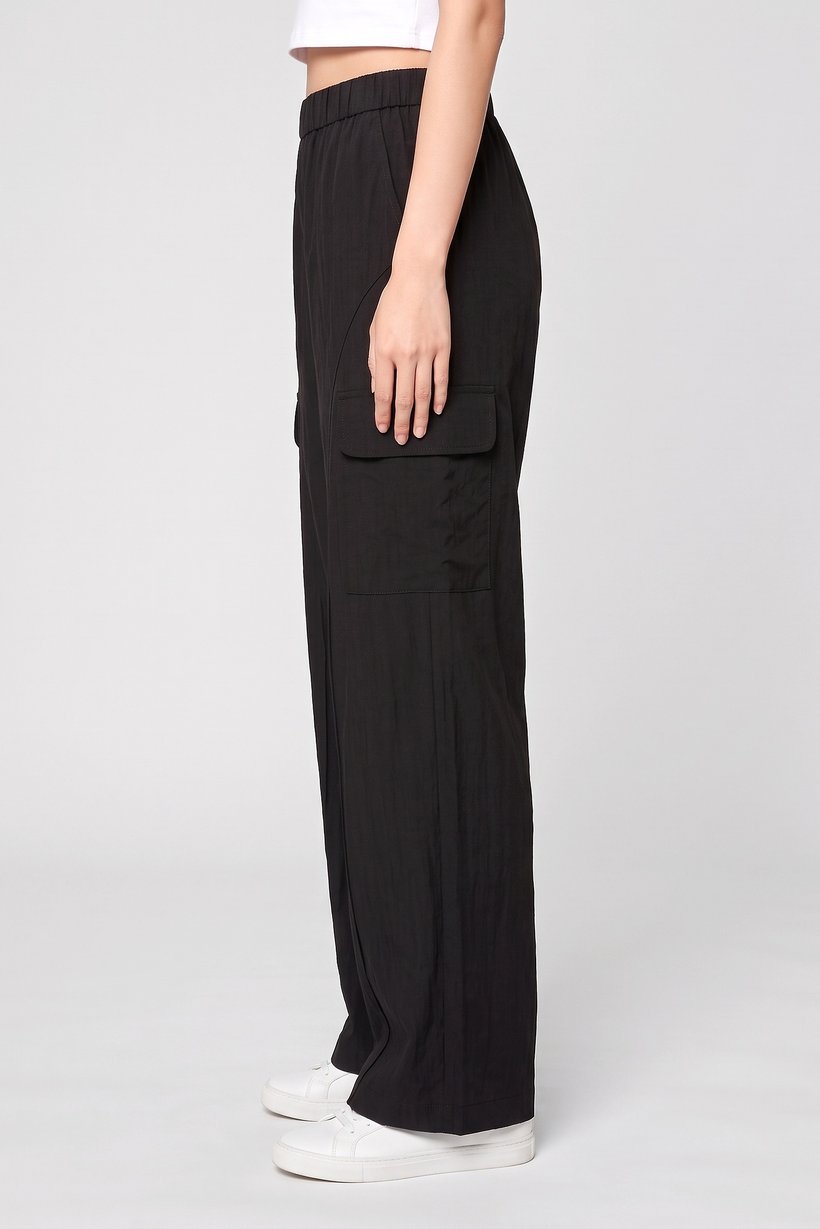 Women Regular Fit Solid Wide Leg Pants, Black