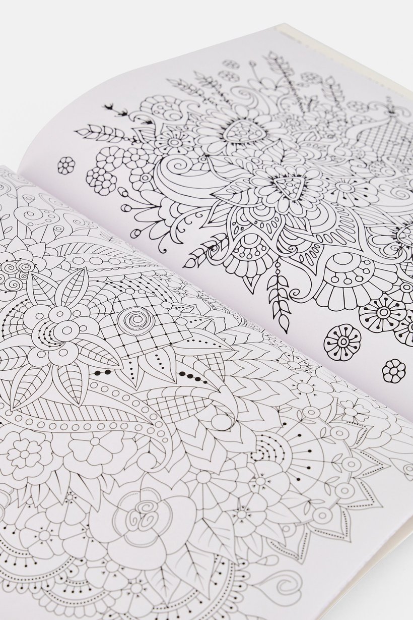 64 Designs Colouring Book