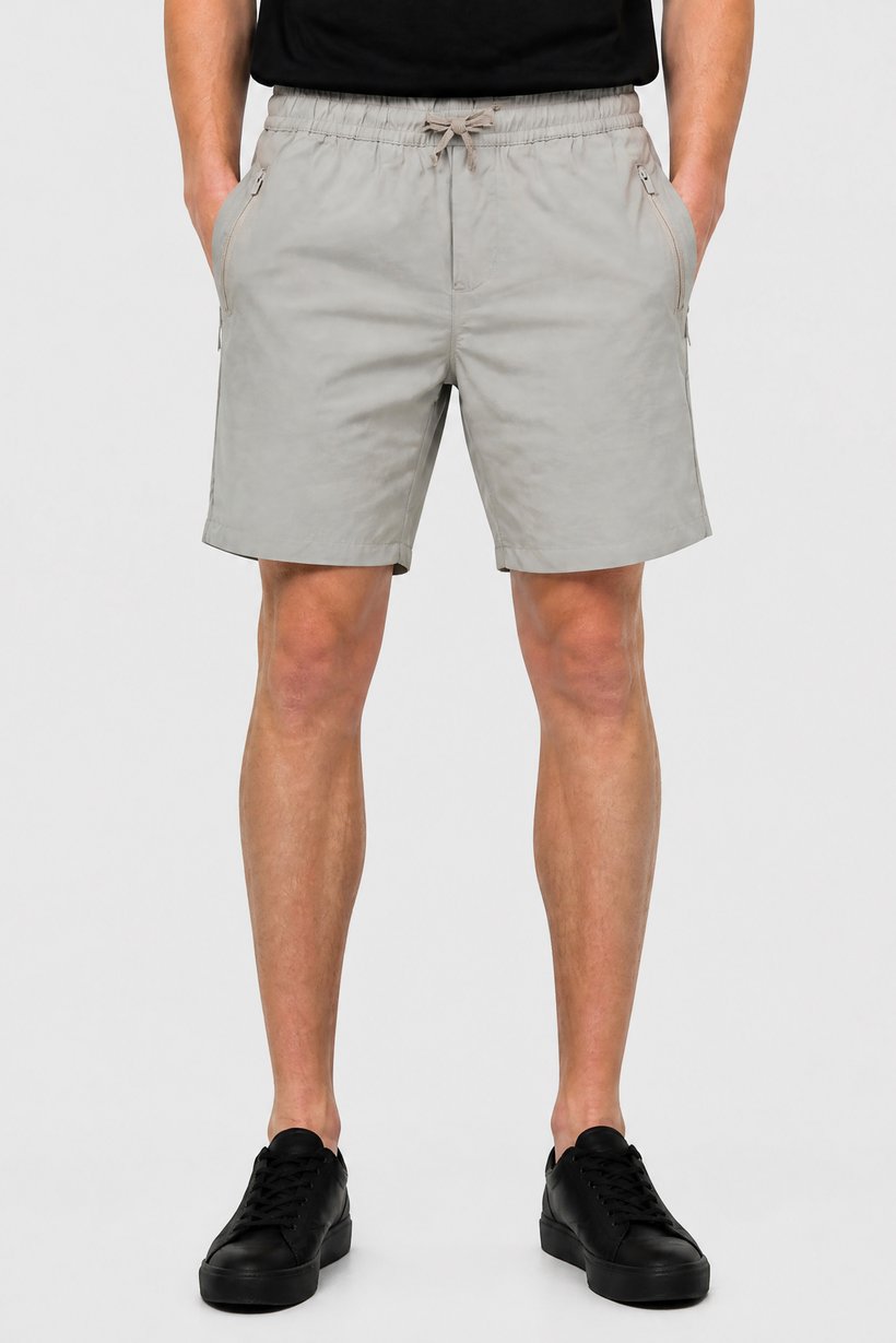 Men Solid Basic Shorts, Grey