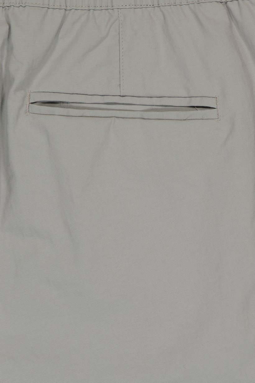 Men Solid Basic Shorts, Grey