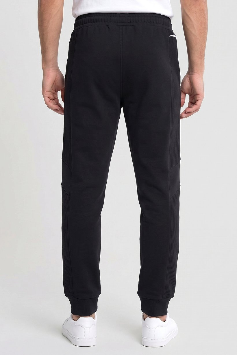 Men Relaxed Fit Outdoor Sweatpants, Black