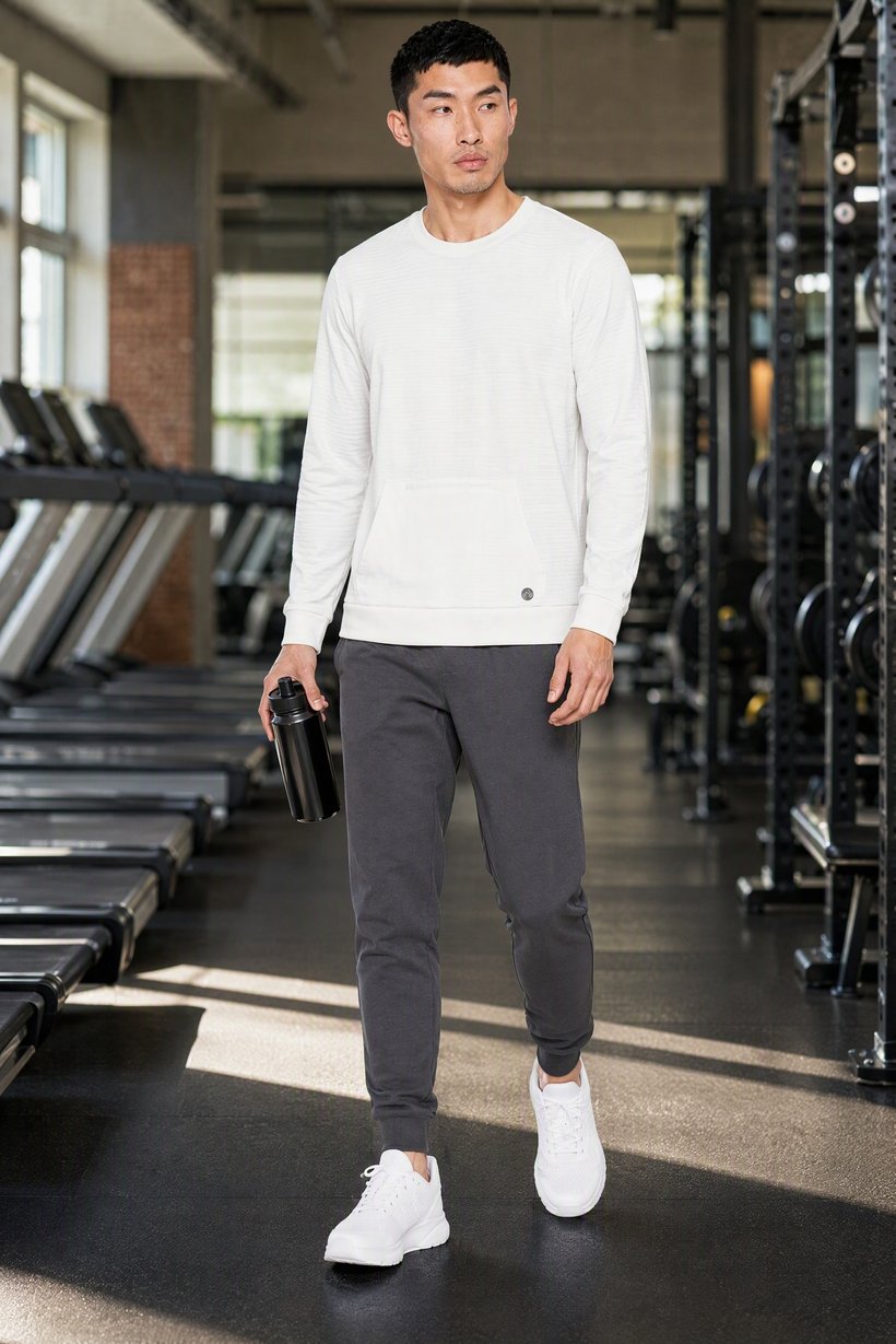 Men Sportswear Fit Long Sleeve Outdoor Sweatshirt, White