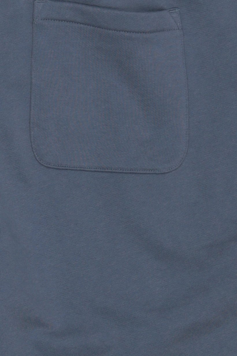 Men Solid Basic Shorts, Slate Blue
