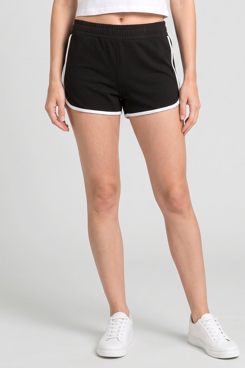 Women Solid Basic Shorts, Black