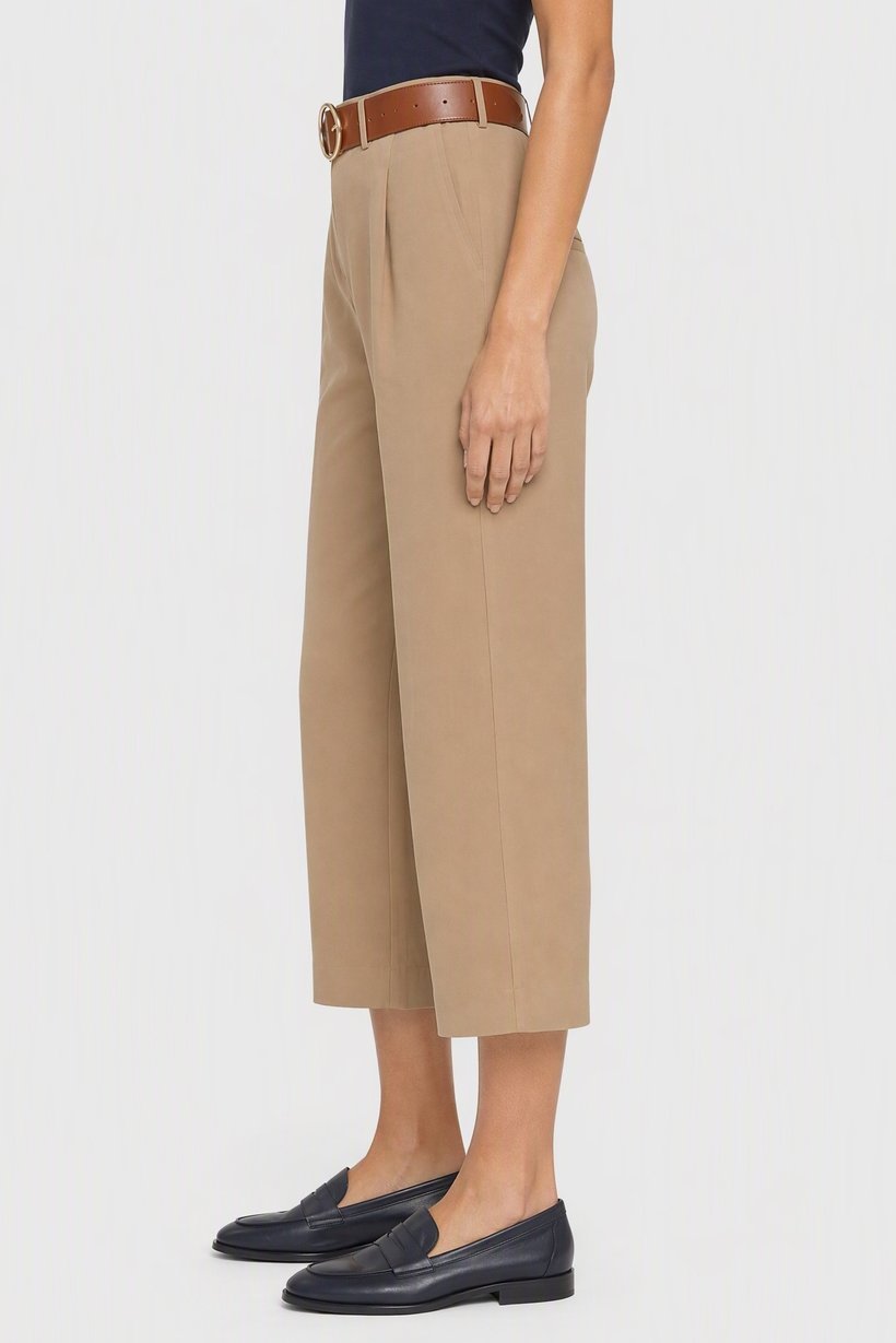 Women Regular Fit Solid Belted Capri Pants, Khaki